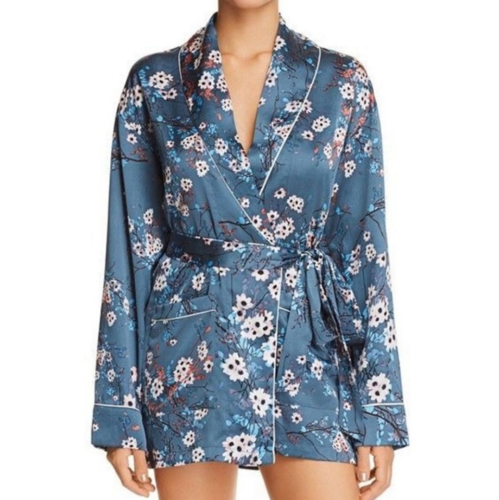 ‼LAST ONE‼🆕️NWT Sam Edelman Brand Floral Robe - Picture 4 of 8